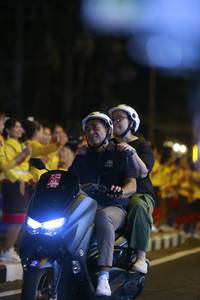 BIB: 
                            <button type="button" onclick="openModal(24540316)" class="btn btn-primary btn-sm float-right btn-popup" data-toggle="modal" data-target=".modal-high-quality">
                        <i class="fas fa-shopping-cart"></i> Add to Cart
                    </button>
                                            <button type="button" onclick="isThisMe(24540316, true)" class="btn btn-success btn-sm float-right btn-popup btn-isme hidden" data-toggle="tooltip" data-placement="bottom" title="นี่คือรูปของคุณใช่ไหม คลิกที่นี่เพื่อเอาเข้าอัลบั้ม">
                        <i class="fas fa-plus"></i> Add to album
                    </button>
                    <button type="button" onclick="isThisMe(24540316, false)" class="btn btn-warning btn-sm float-right btn-popup btn-isnotme hidden">
                        <i class="fas fa-ban"></i> Remove from album
                    </button>